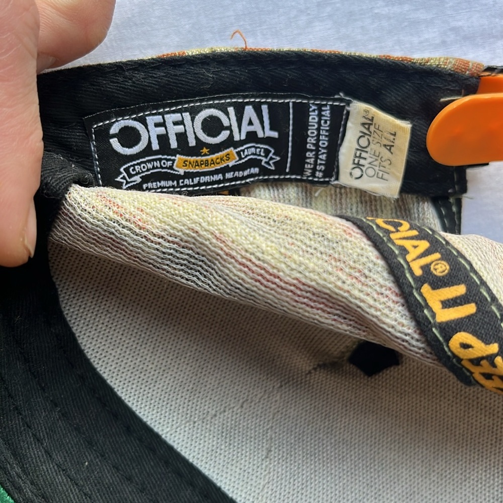 Official Snapback - Picture 4 of 4